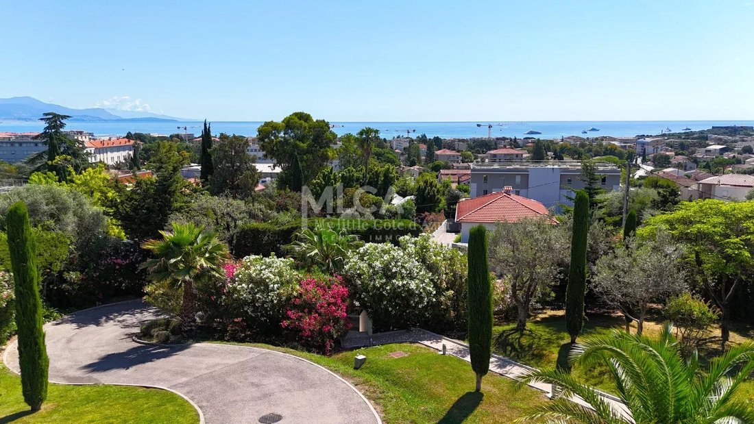 Apartment in La Constance-Le Puy, Antibes, France 1 - 18083340