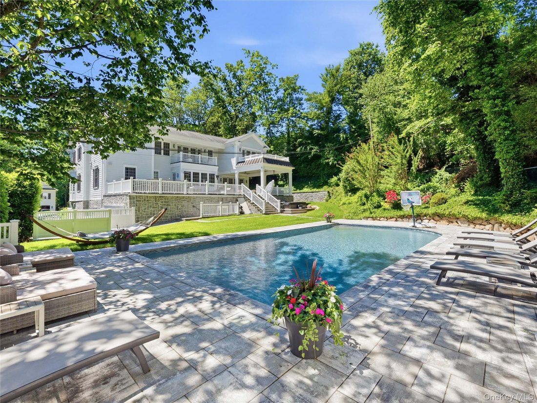 House in Manhasset, New York, United States 4 - 18065674