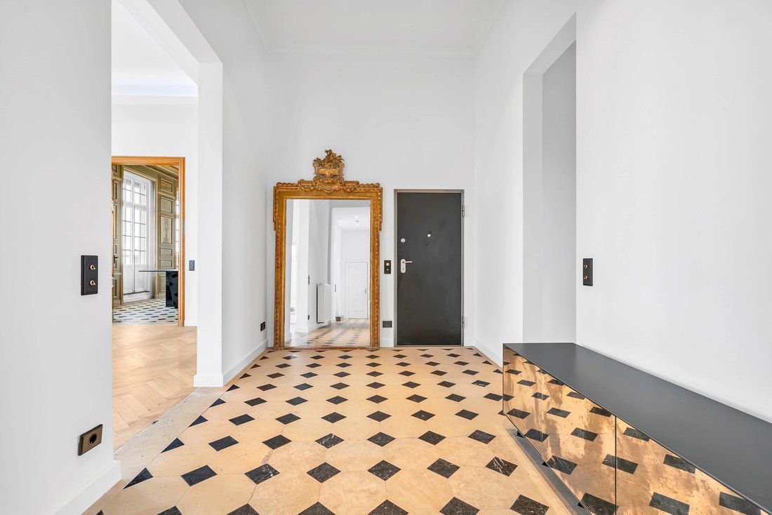 Penthouse in Luxembourg, Luxembourg District, Luxembourg 2 - 18083411