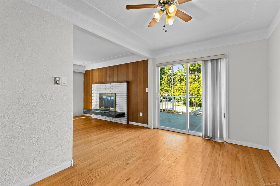 House in Victoria, British Columbia, Canada 5 - 18086663