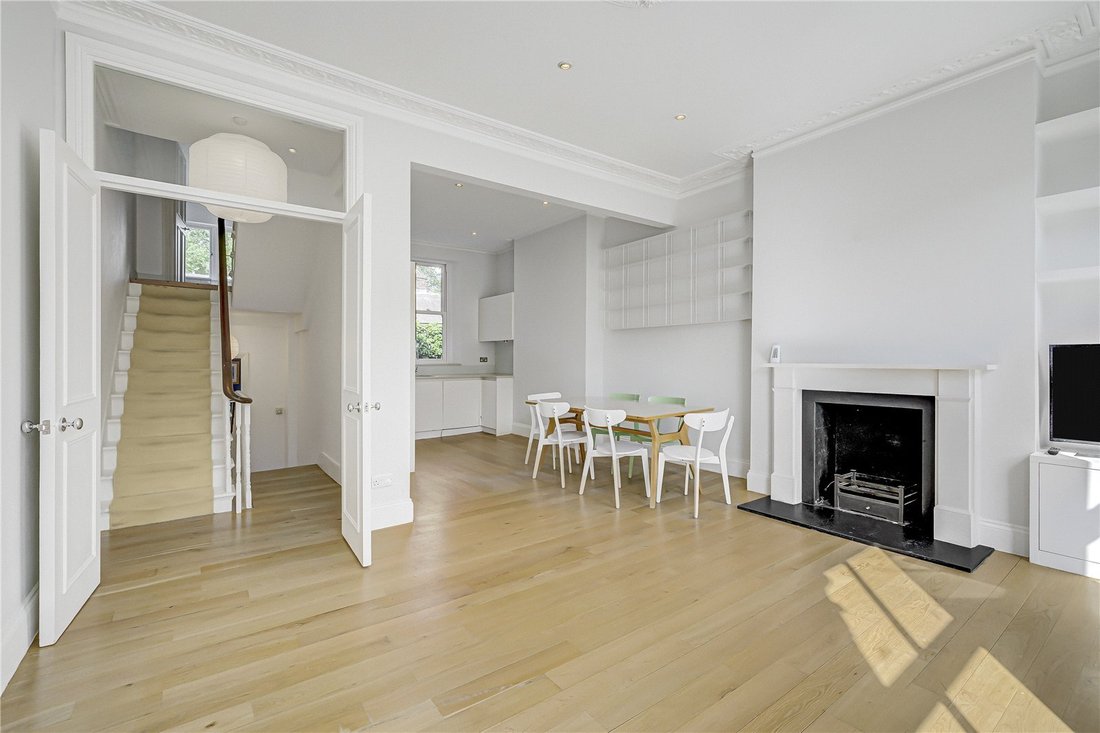 Apartment in The Boltons, Kensington And Chelsea, England 2 - 18081202