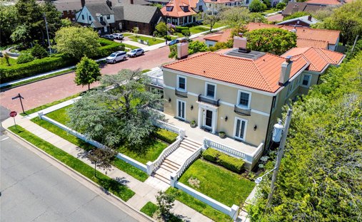House in Long Beach, New York, United States 1