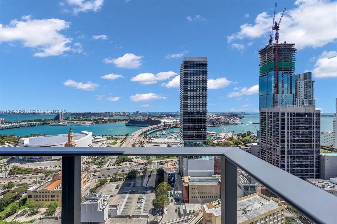 Condo in Miami, Florida, United States 1 - 18081130