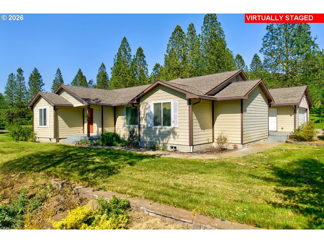House in Roseburg, Oregon, United States 1 - 17859839