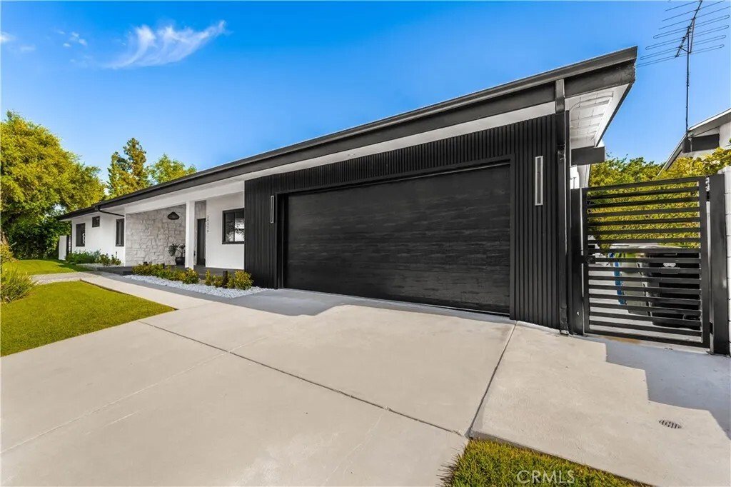 House in Los Angeles, California, United States 3 - 18085251
