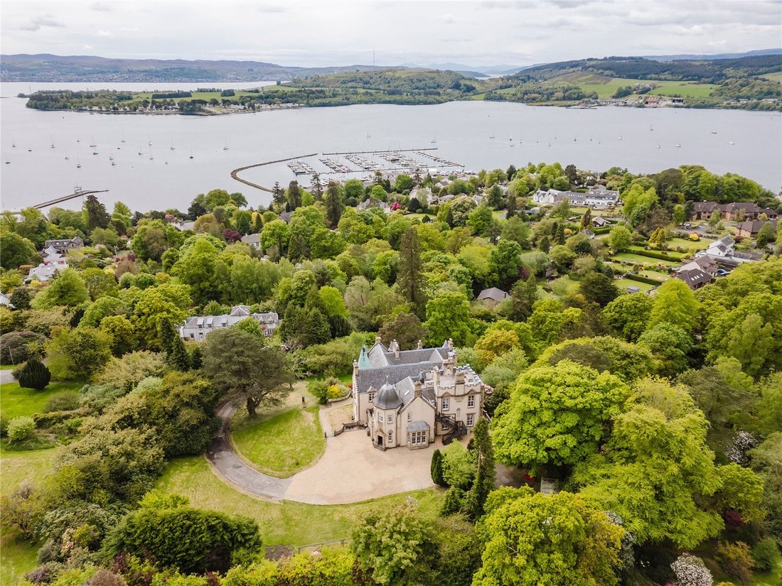 House in Rhu, Scotland 2 - 18082515