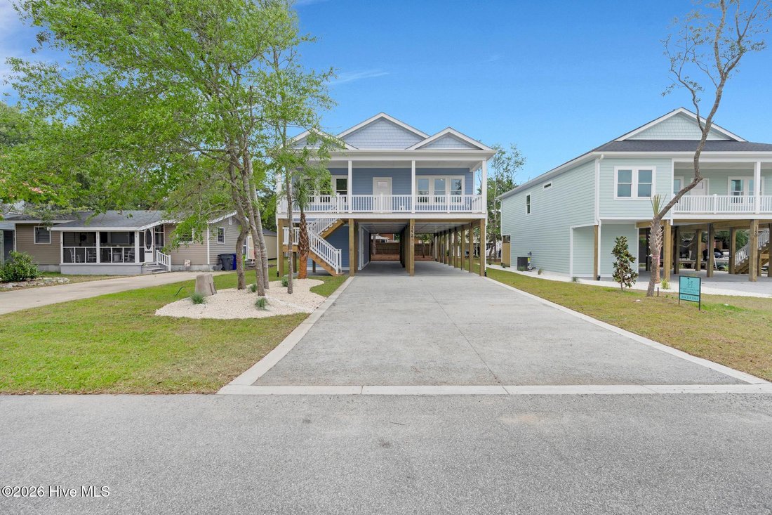House in Oak Island, North Carolina, United States 2 - 18082213