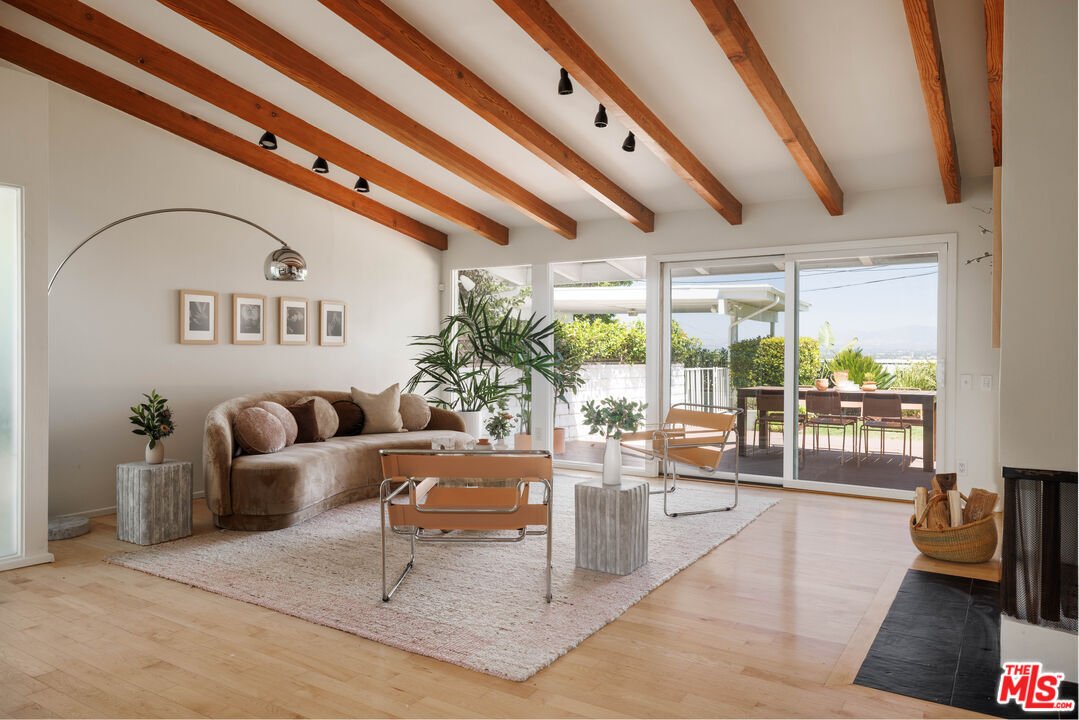 House in Los Angeles, California, United States 3 - 18082917