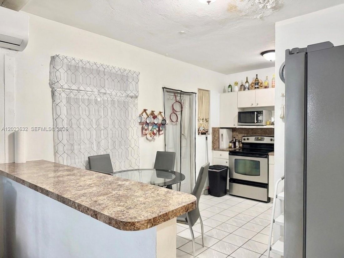 House in Miami, Florida, United States 5 - 18085444