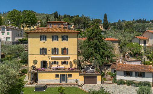 Villa in Castiglion Fiorentino, Tuscany, Italy 1