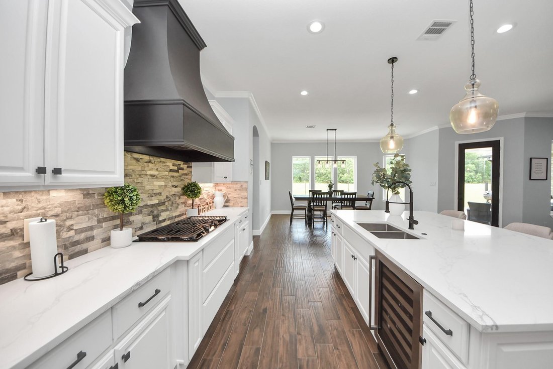 House in Rosharon, Texas, United States 5 - 18089113