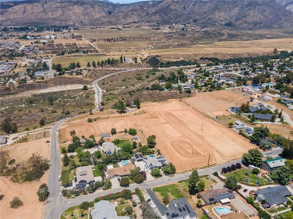 Land in Yucaipa, California, United States 5 - 18089240