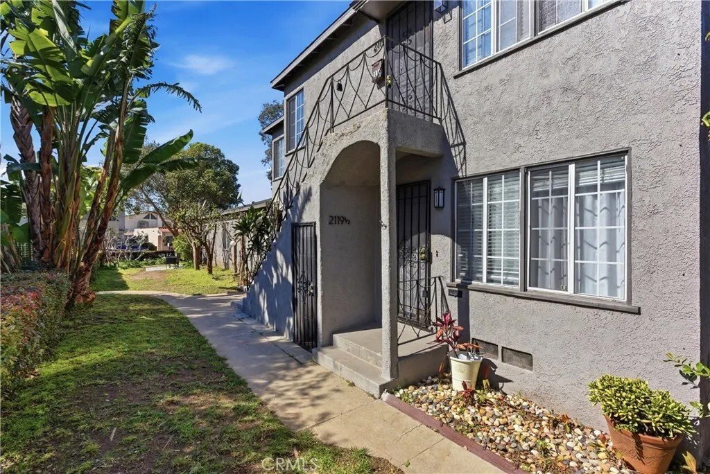 Santa Monica, California, United States 5 - 17319958