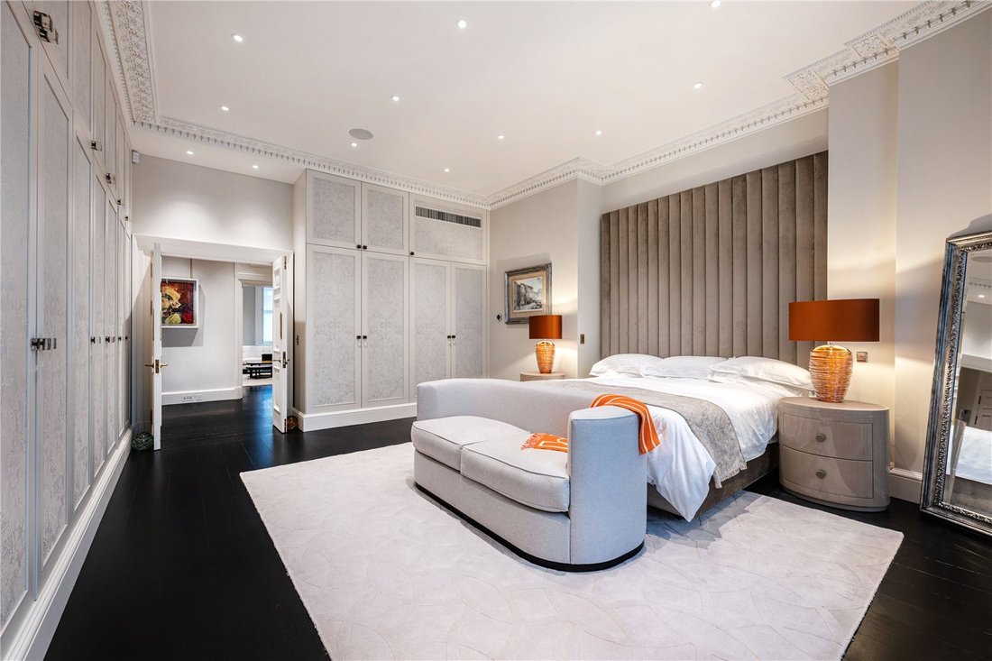 Apartment in Mayfair, Westminster, England 1 - 18088657
