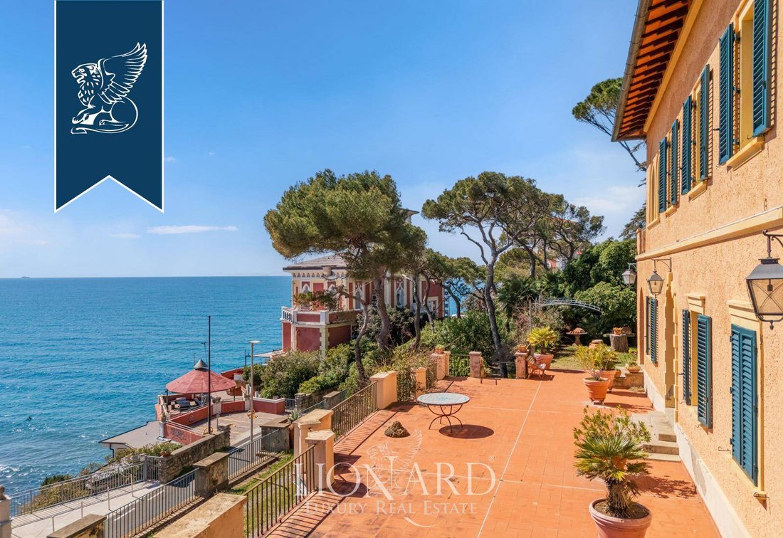 Villa in Castiglioncello, Rosignano Marittimo, Tuscany 4 - 18087475
