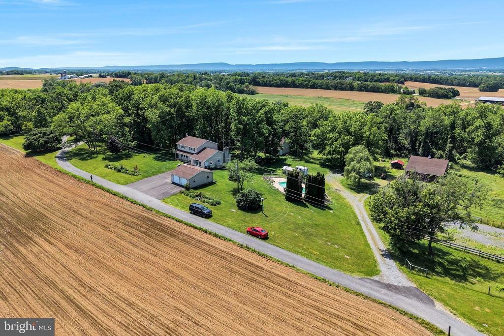 House in Shippensburg, Pennsylvania, United States 5 - 18089314