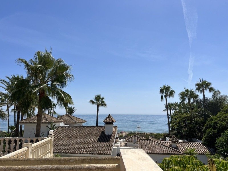 Villa in Marbella, Andalusia, Spain 1 - 18086481