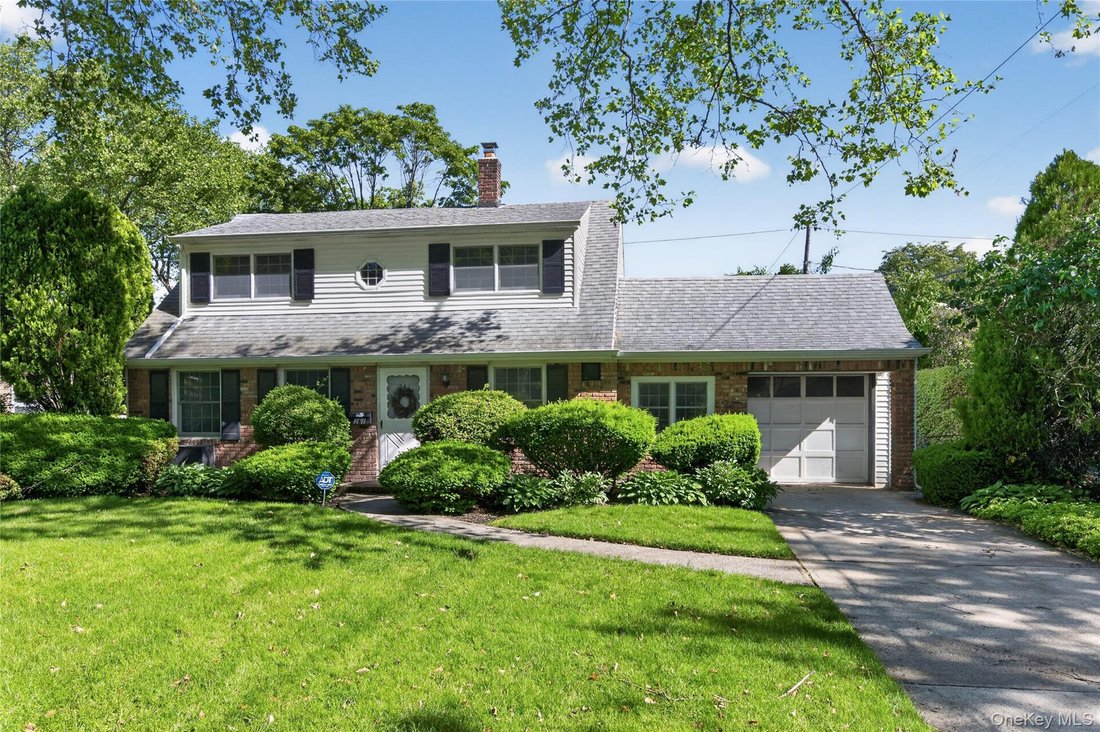 House in Carle Place, New York, United States 1 - 18082883