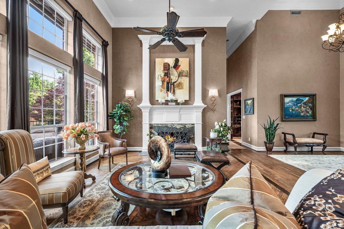 House in Addison, Texas, United States 4 - 18083878