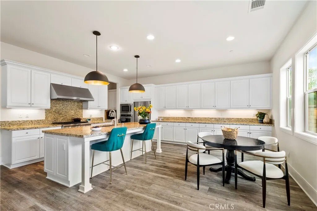 House in Santa Clarita, California, United States 3 - 17103333