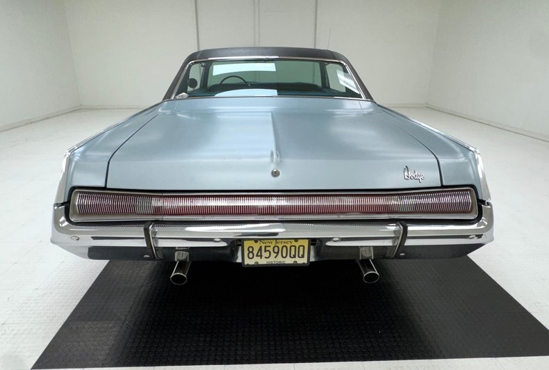 Coupe in Morgantown, United States 4 - 18089143