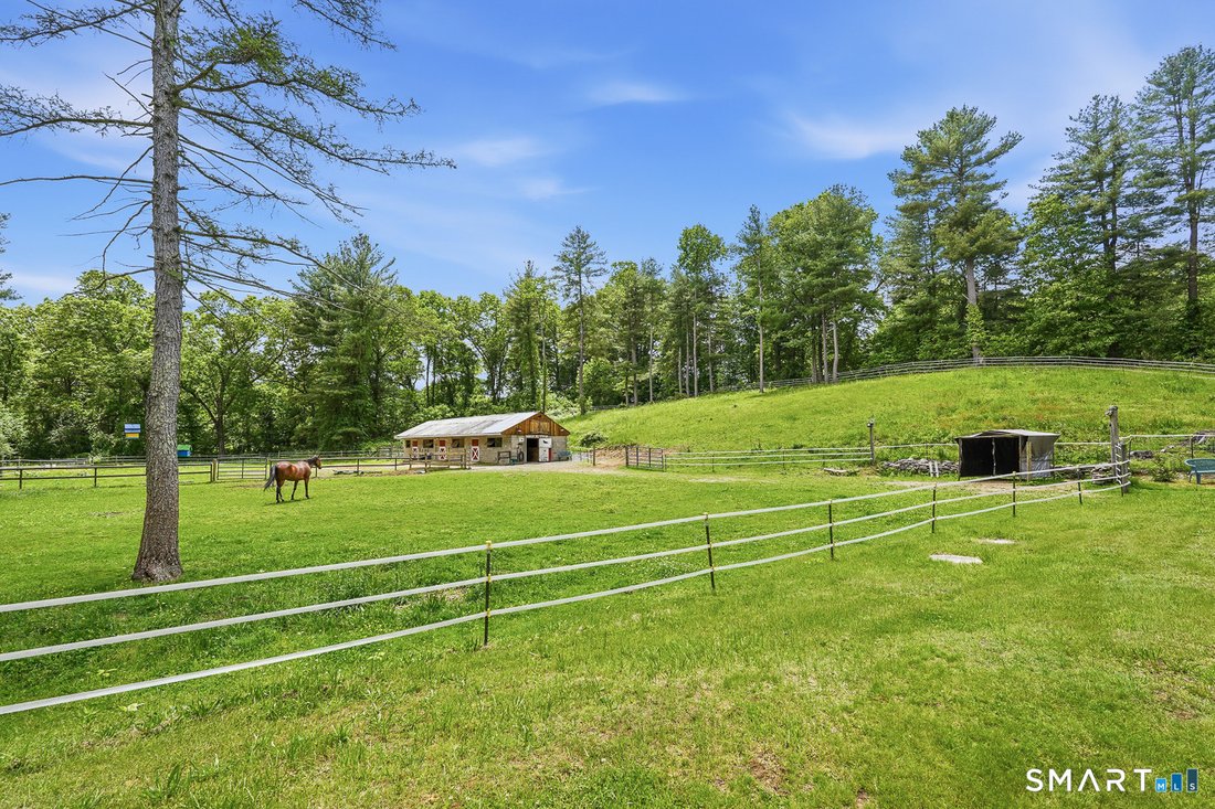 House in Thompson, Connecticut, United States 4 - 18087299