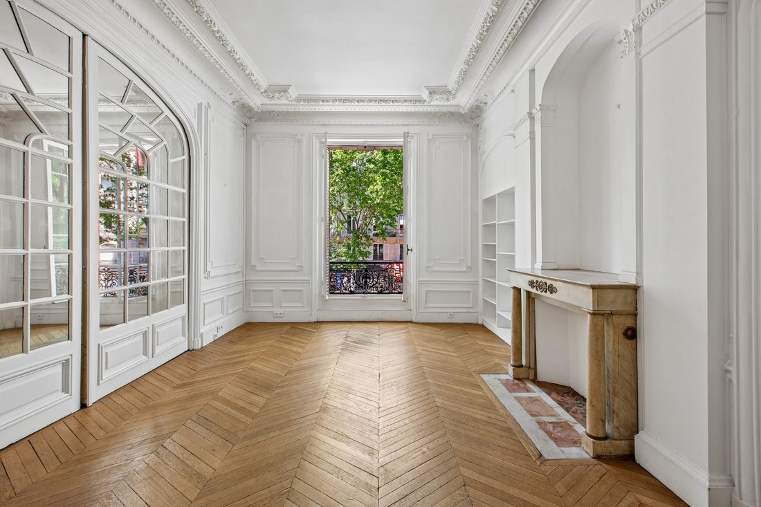 Apartment in Hoche-Friedland, Paris 8e Arrondissement, Paris 2 - 18088550