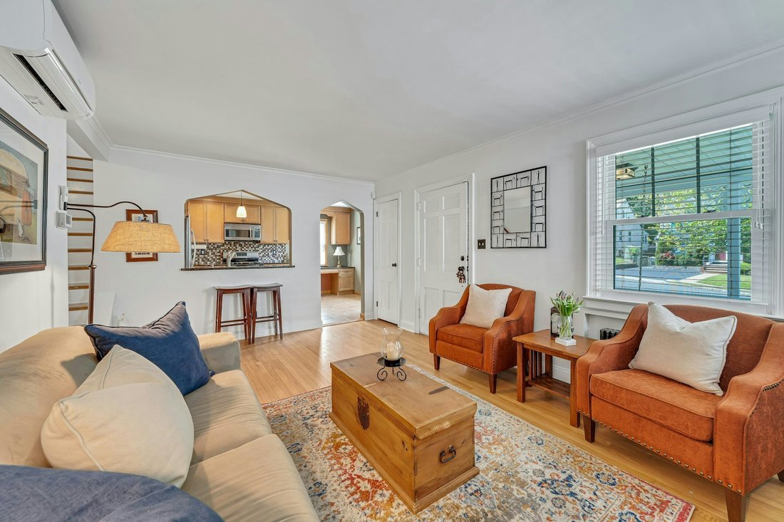 Townhouse in West Orange, New Jersey, United States 3 - 18084916