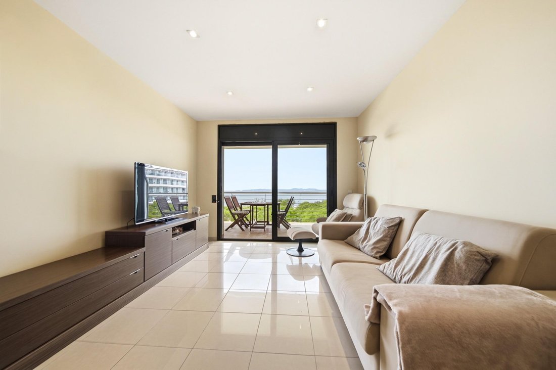 Apartment in Roses, Catalonia, Spain 3 - 18088625