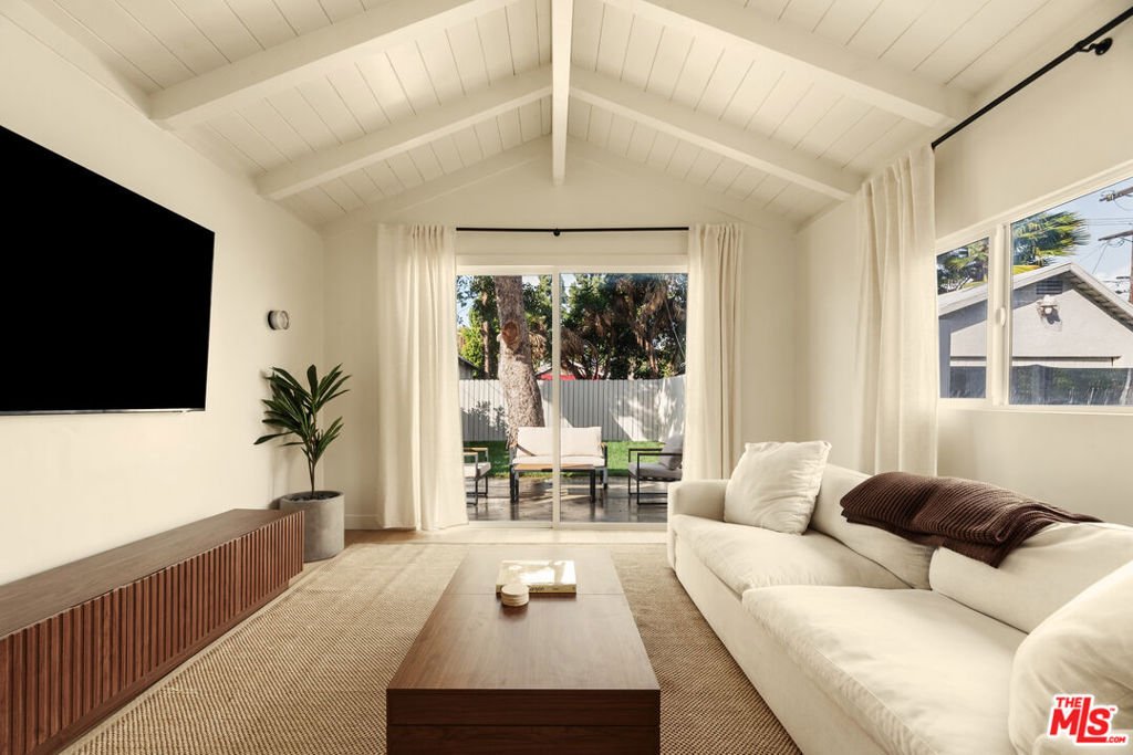 House in Los Angeles, California, United States 3 - 18089621