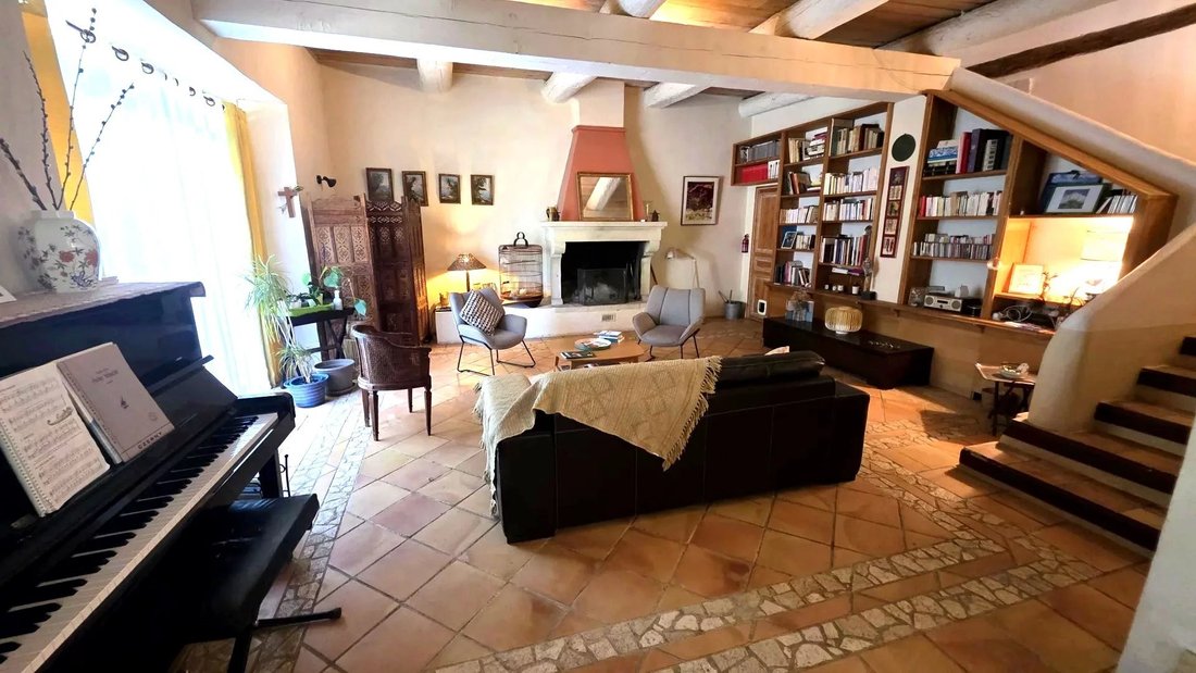 Country House in Rognes, Provence-Alpes-Côte d'Azur, France 4 - 18084585