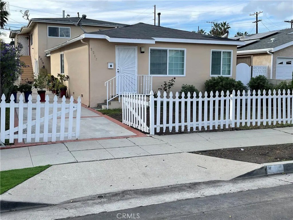 Los Angeles, California, United States 1 - 17433234