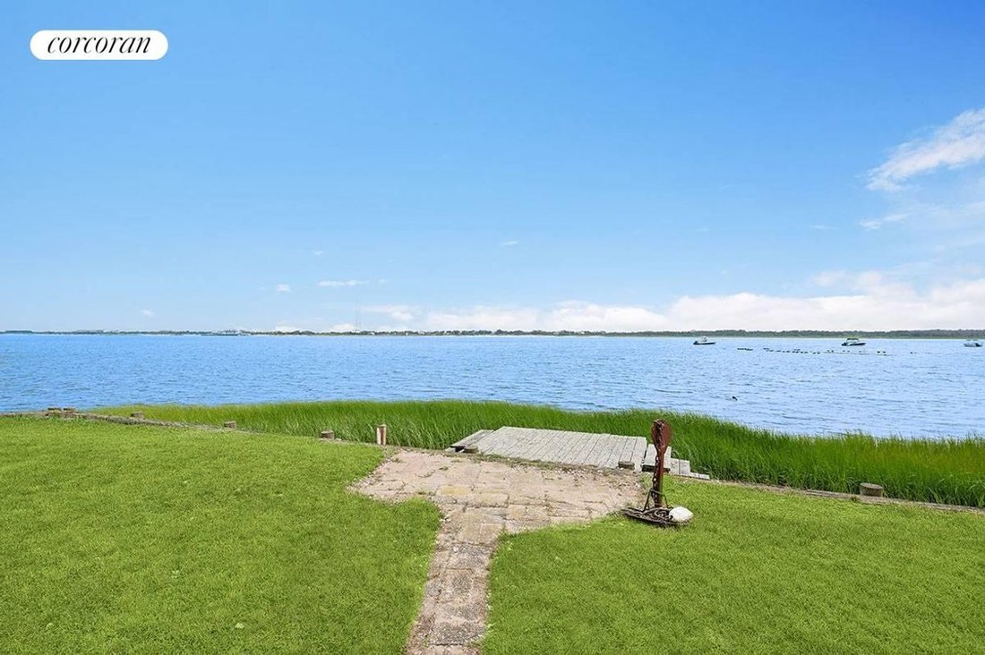 House in Greenport West, New York, United States 5 - 14492555
