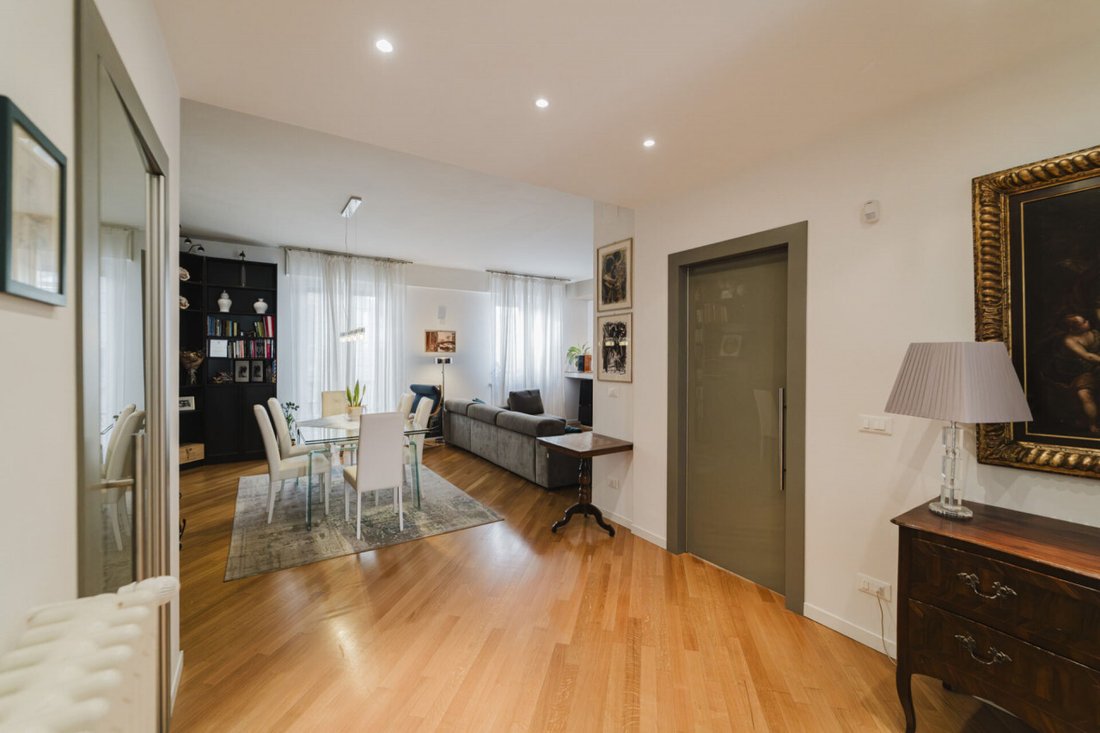 Apartment in Center, Parma, Emilia-Romagna 2 - 18087547