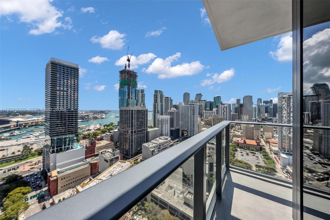 Condo in Miami, Florida, United States 4 - 18081130