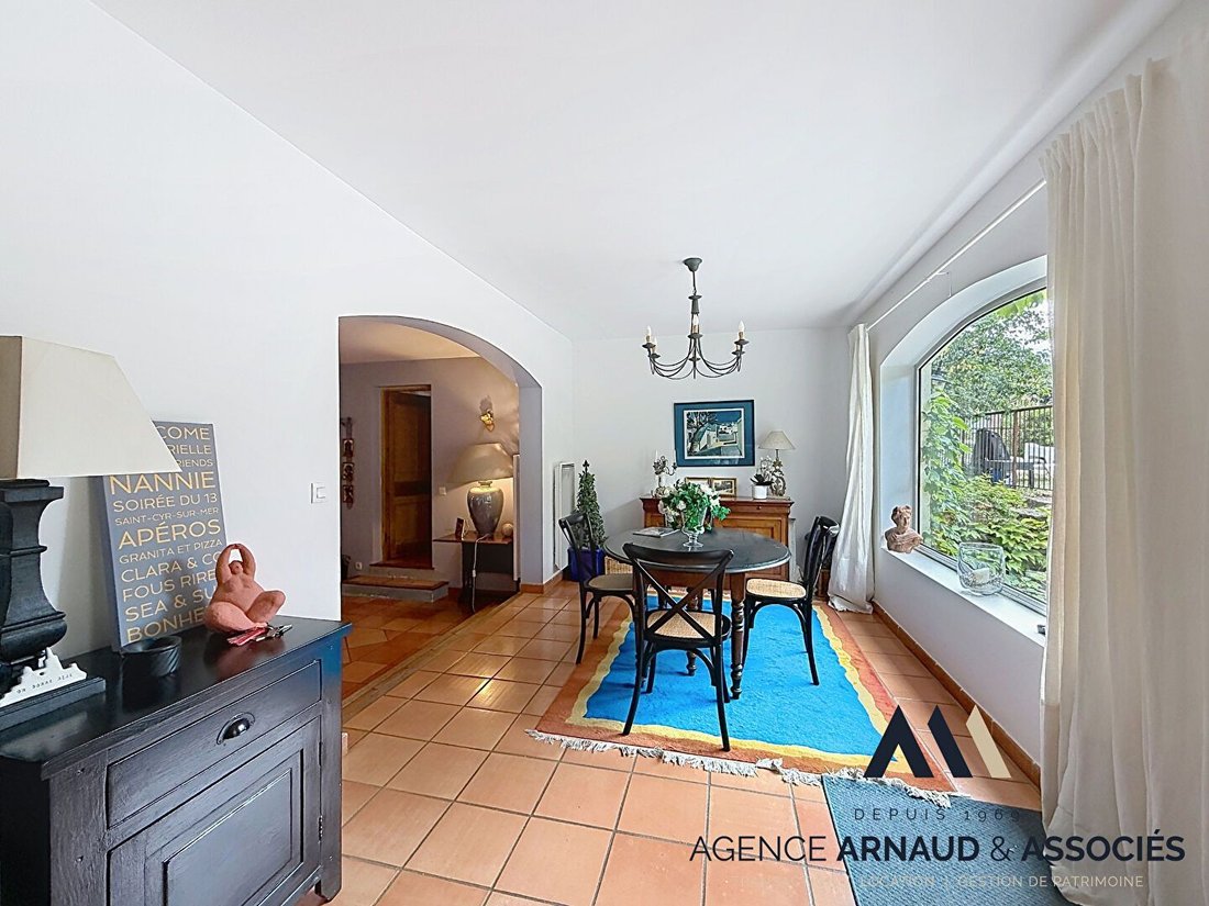 House in La Cadiere-d'Azur, Provence-Alpes-Côte d'Azur, France 5 - 18082122