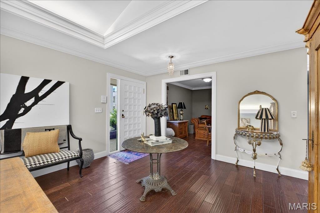 Condo in Clayton, Missouri, United States 4 - 18088633