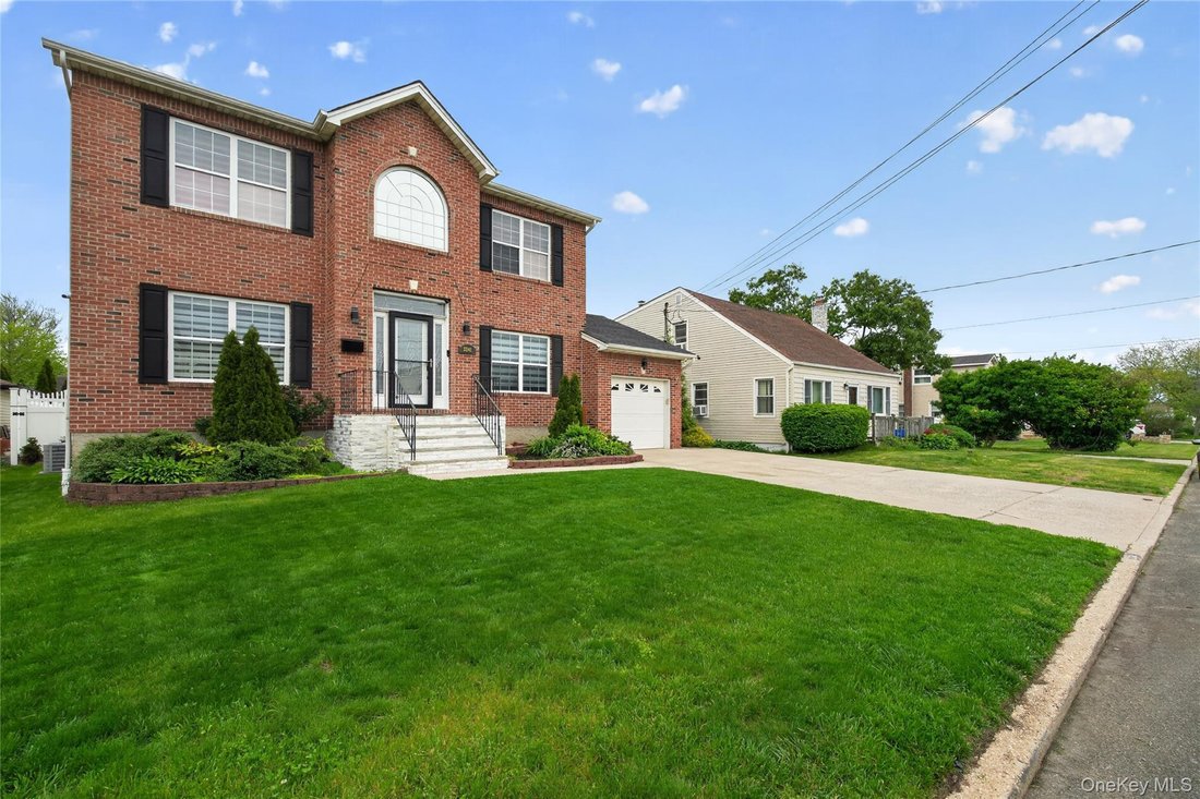 House in Baldwin, New York, United States 2 - 18089577