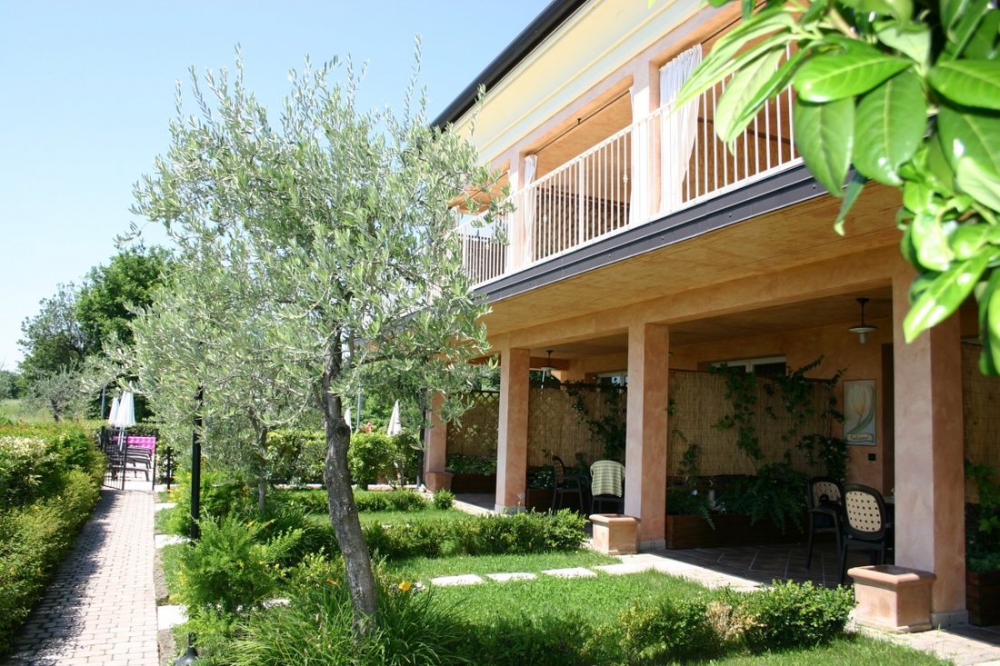 Country House in Manerba del Garda, Lombardy, Italy 4 - 18081369