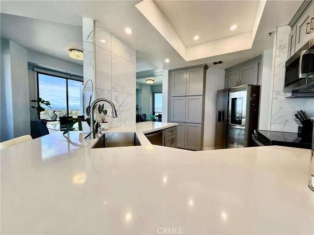 Condo in Signal Hill, California, United States 4 - 17855411