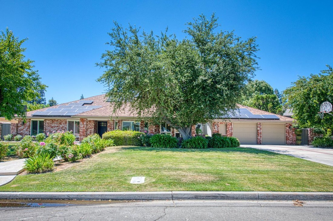 House in Fresno, California, United States 1 - 18086277