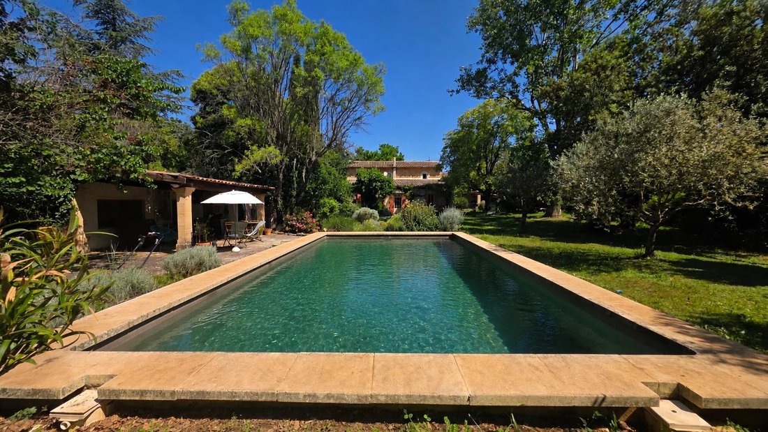 Country House in Rognes, Provence-Alpes-Côte d'Azur, France 2 - 18084585