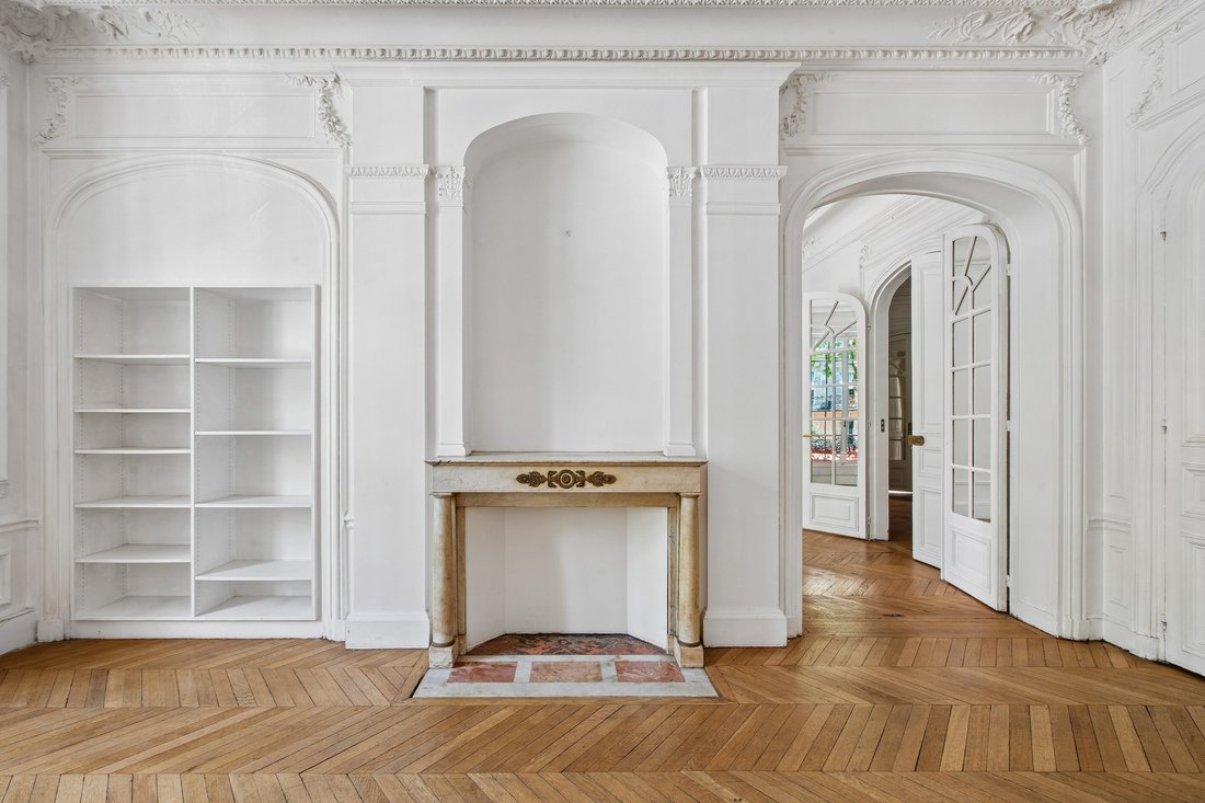 Apartment in Hoche-Friedland, Paris 8e Arrondissement, Paris 1 - 18088550