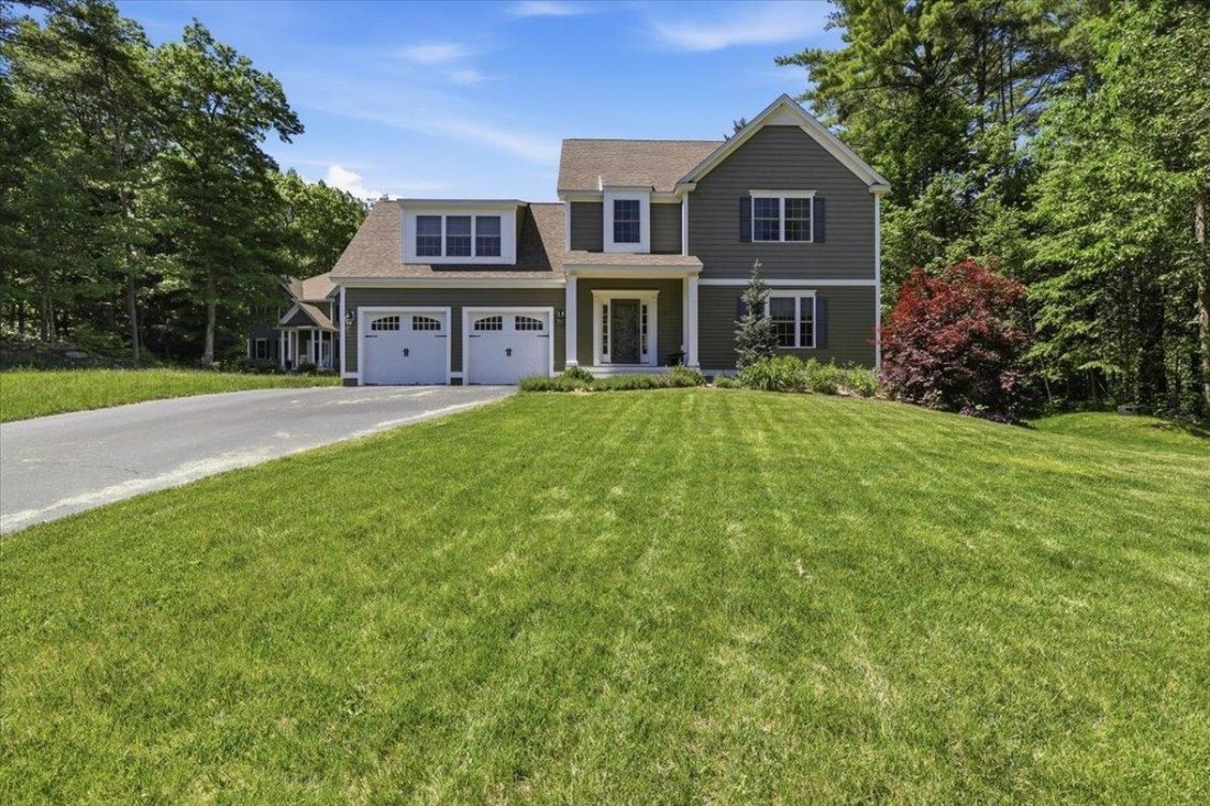 House in Londonderry, New Hampshire, United States 3 - 18088099