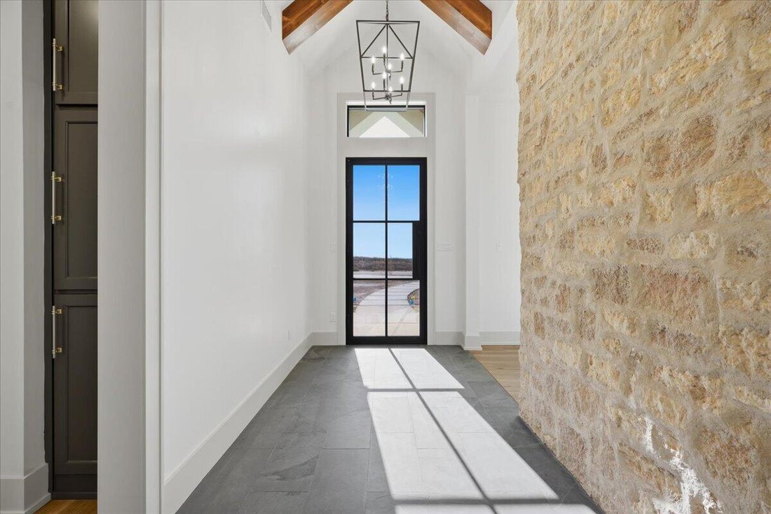 House in Lubbock, Texas, United States 5 - 18083504