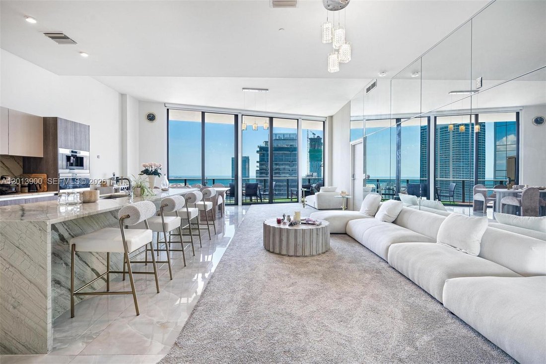 Condo in Miami, Florida, United States 2 - 18082735