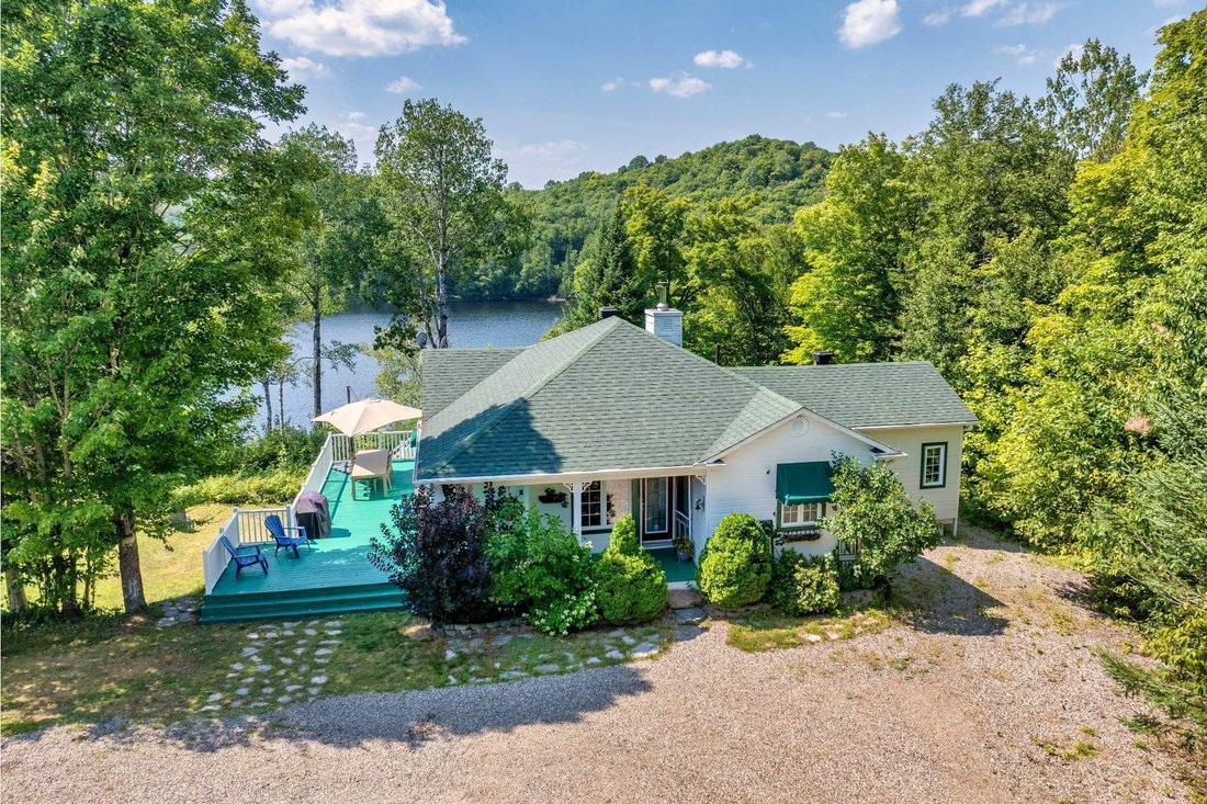 House in Lac-des-Plages, Quebec, Canada 4 - 18086849