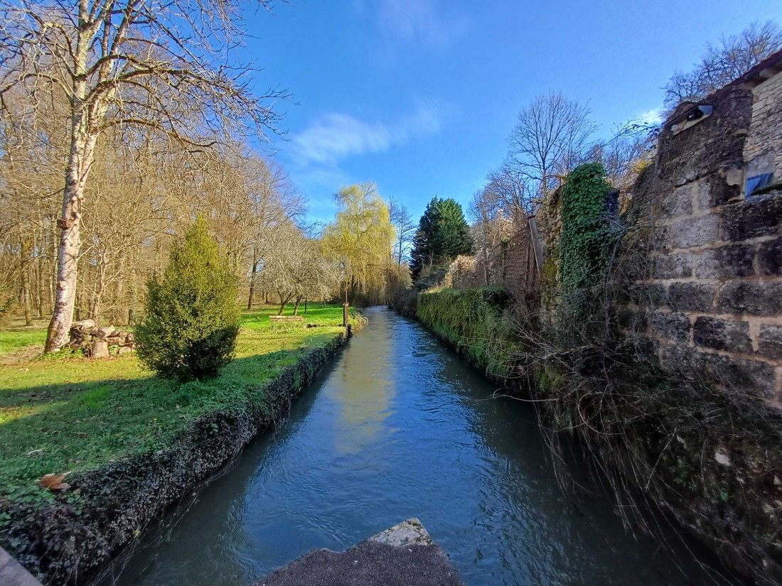 House in Chasseneuil-sur-Bonnieure, Nouvelle-Aquitaine, France 3 - 16699983