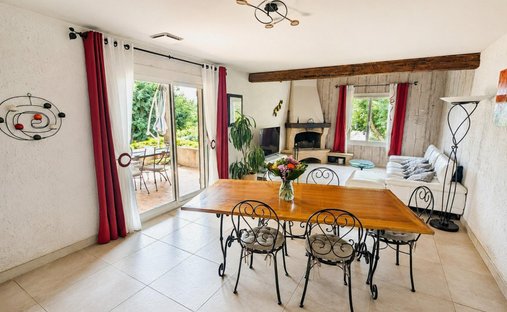 House in Capouchiné, Nimes, France 1