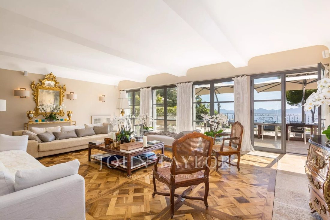 Estate in La Maure-Super Cannes, Vallauris, France 4 - 18083416